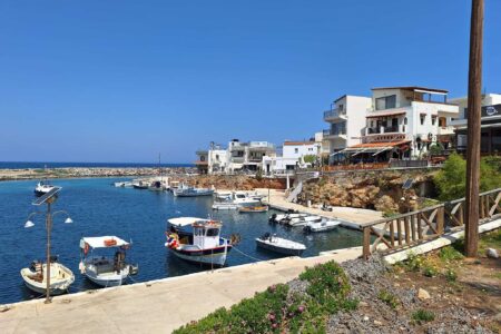 Tuk tuk crete sissi view promenade