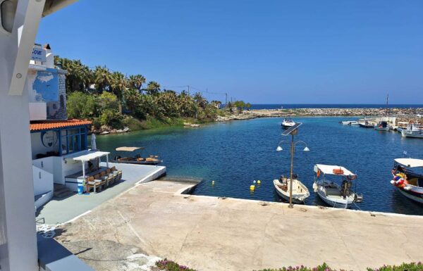 Tuk Tuk Kreta Tours - Sissi port view